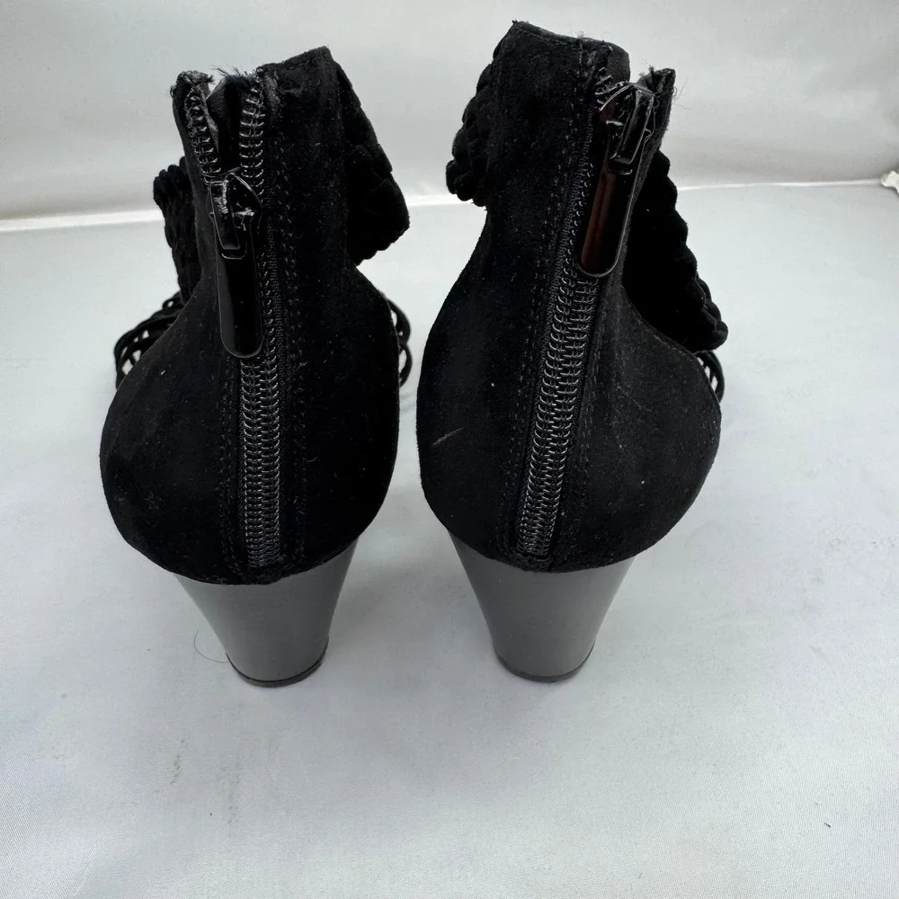 Torrid Braided T-Strap Wedge Sandals Womens 12W Black Faux Suede Boho 11401924